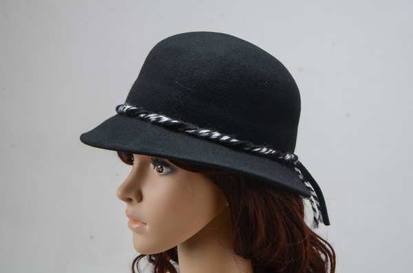 Beautiful Ladies Wollen Warm Winter Flower Caps 015