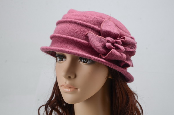 Beautiful Ladies Wollen Warm Winter Flower Caps 032