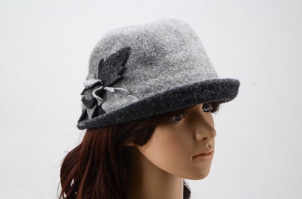 Beautiful Ladies Wollen Warm Winter Flower Caps 040