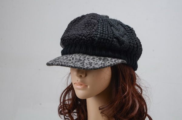 Beautiful Ladies Wollen Warm Winter Flower Caps 050